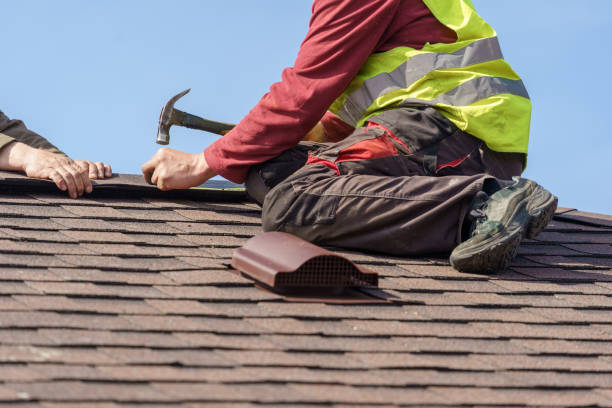 Best Roof Gutter Cleaning  in Red Corral, CA